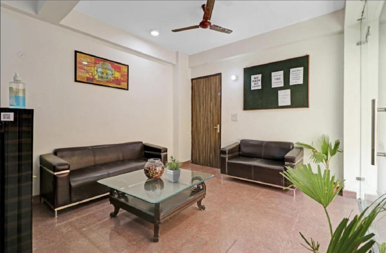 Hotel Noida Continental At Noida City Center Bagian luar foto